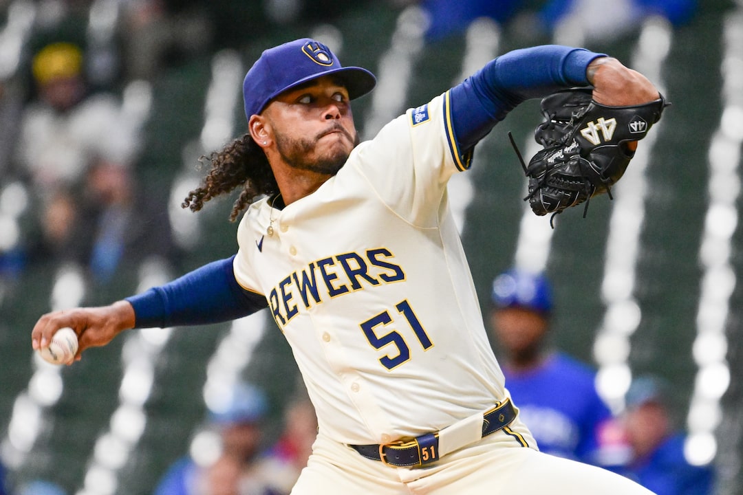 Brewers' Walk-Off Win: Brice Turang's Bunt Seals The Deal Brewers' Walk-Off Win: Brice Turang's Bunt Seals The Deal