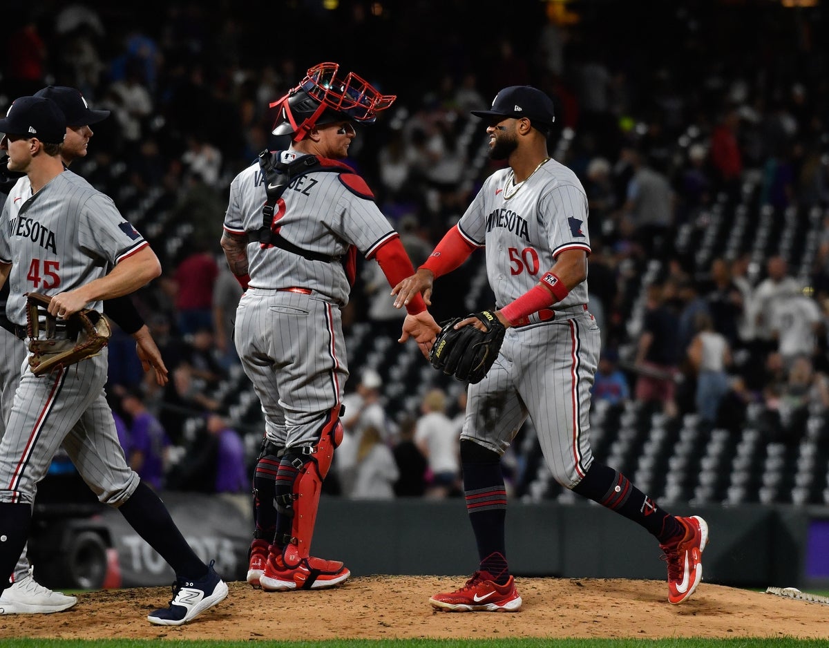 Diamondbacks Stage Ninth-Inning Comeback To Defeat Brewers Diamondbacks Stage Ninth-Inning Comeback To Defeat Brewers