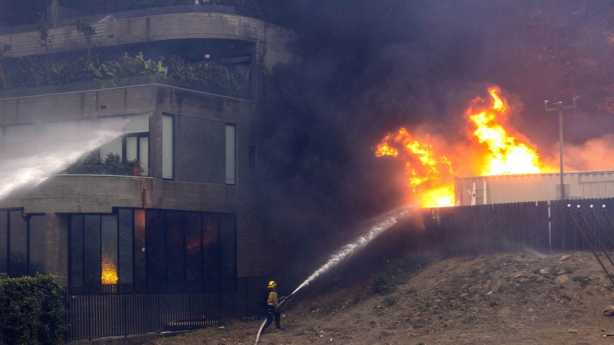 Los Angeles Palisades Fire: A List Of Celebrities Whose Homes Were Destroyed Or Damaged Los Angeles Palisades Fire: A List Of Celebrities Whose Homes Were Destroyed Or Damaged