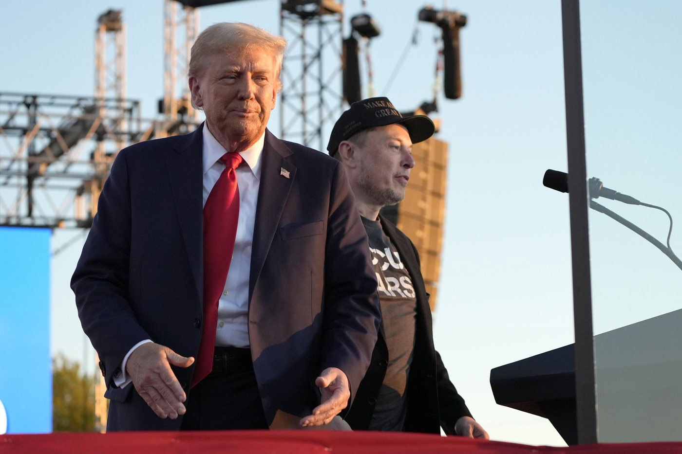 Trump's Tariff Turmoil: A Financial Squeeze On Canadian Households Trump's Tariff Turmoil: A Financial Squeeze On Canadian Households