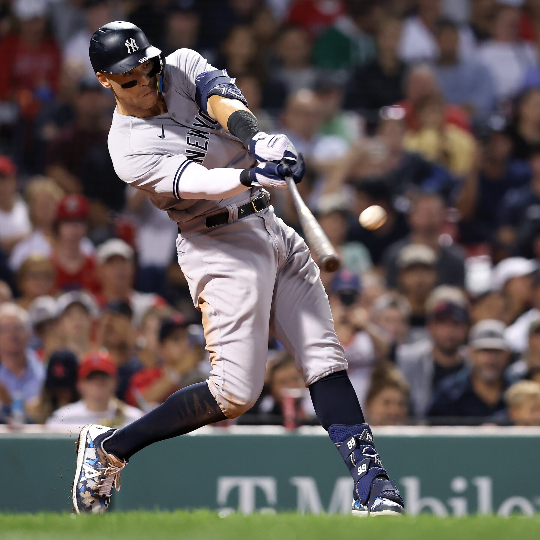 Yankees Set New Team Record: 9 Home Runs In One Game, Judge's Triple Crown Performance Yankees Set New Team Record: 9 Home Runs In One Game, Judge's Triple Crown Performance
